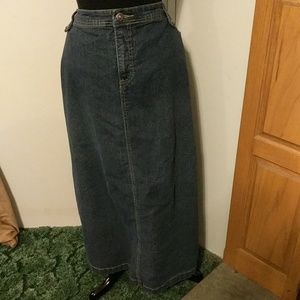 Denim skirt